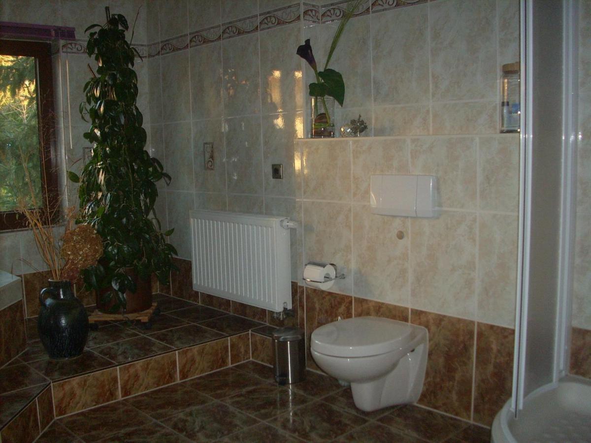 Ferienwohnungen Moritz Riechheim ภายนอก รูปภาพ
